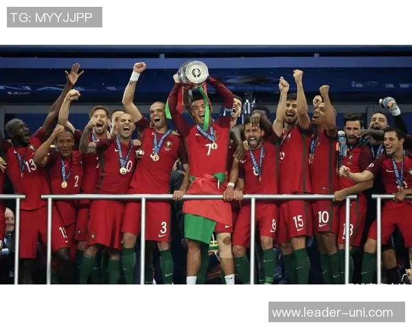 克罗地亚足球明星在世界杯上的辉煌历程与精彩瞬间回顾